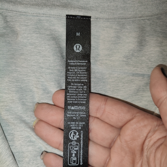 lululemon athletica Other - Lululemon Men's Long Sleeve Half Zip Gray Heather